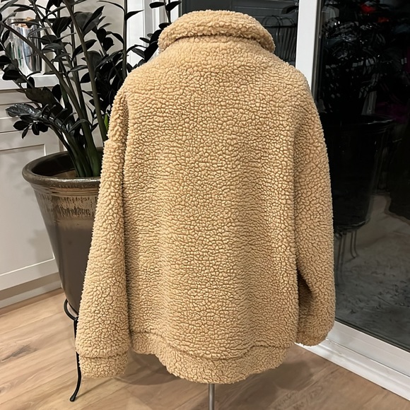 GUC I.AM.GIA Sherpa Pixie Coat - Picture 6 of 16